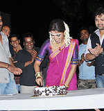 Asin celebrates b'day on sets of 'Khiladi 786'