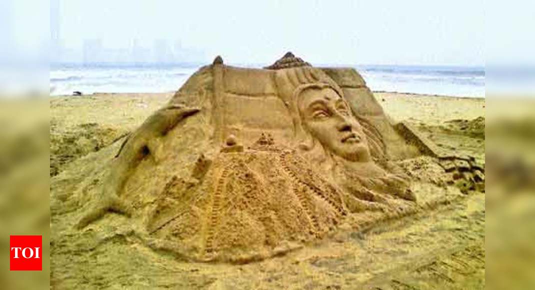 Saying it with sand sculptures - Times of India