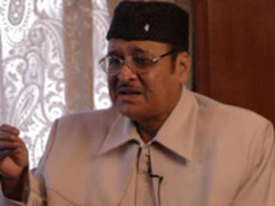Superstorm Sandy fails to deter NRIs from paying homage to Bhupen Hazarika