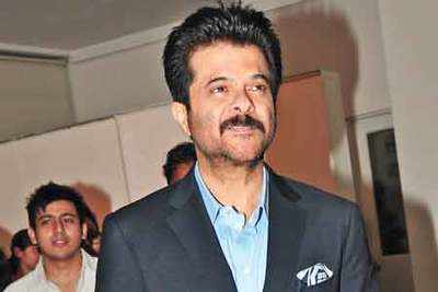 Anil Kapoor unveils book on F1