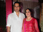 Sudhanshu Pandey with wife