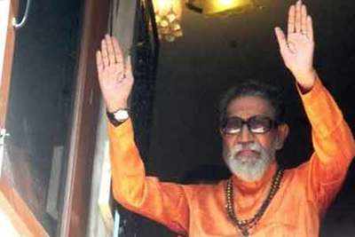 B'town mourns Bal Thackeray's death