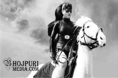 Pakhi is the action queen of Bhojpuri cinema