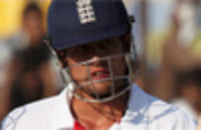 Alastair Cook's ton, stand with Prior give England hope in first Test