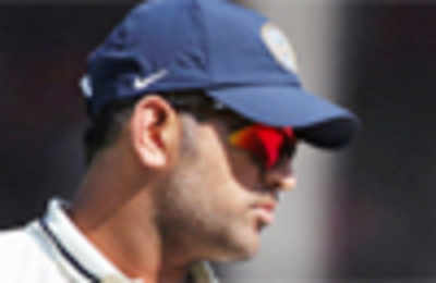 ICC match referees cannot question turning tracks: Dhoni