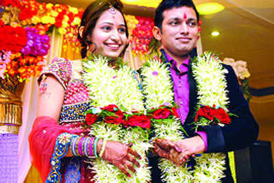 Rahul Pise and Samrudhhi Bawankar celebrate engagement with friends