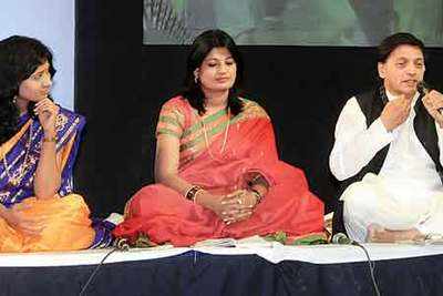Musical tribute to celebrate 80th birthday of singer Asha Bhonsle held in Aurangabad