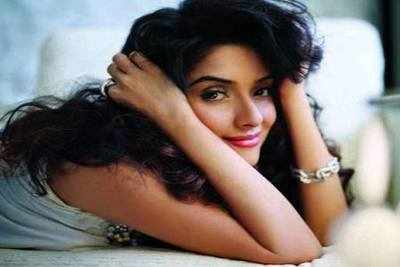 Asin dont want to be a showpiece