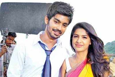 Back Bench Student wraps up Vizag schedule
