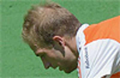 Netherlands outplay Pakistan 5-2 to enter Champions Trophy final