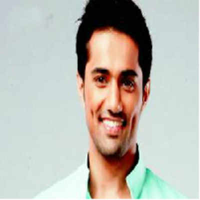 Rajev is not a man, he's a woman: Vishal Karwal