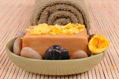 Make your own almond rose soap at home