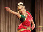 Apoorva performs Bharatanatayam