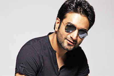 Not thought of acting as of now: Shekhar