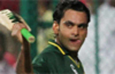 Hafeez confident Pakistan would down India in 2nd T20 also