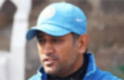 Dhoni refuses to blame Fletcher, says players responsible
