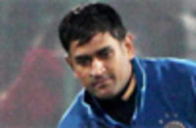 MS Dhoni lauds bowlers, fielders for face-saving win in Kotla