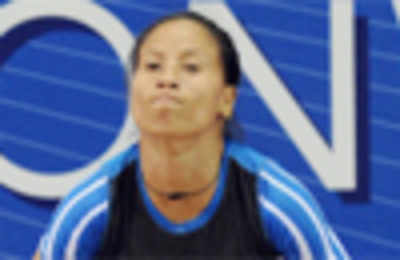 Soniya Chanu clinches gold in National weightlifting