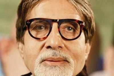 Supreme Court issues notice to Big B over query by I-T department!