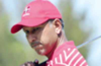 Jeev shoots two-under, stays in tied fourth in South Africa