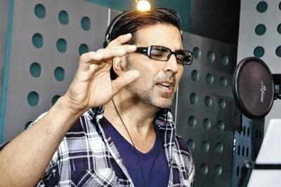Akshay's 'special' song to Twinkle on wedding anniversary