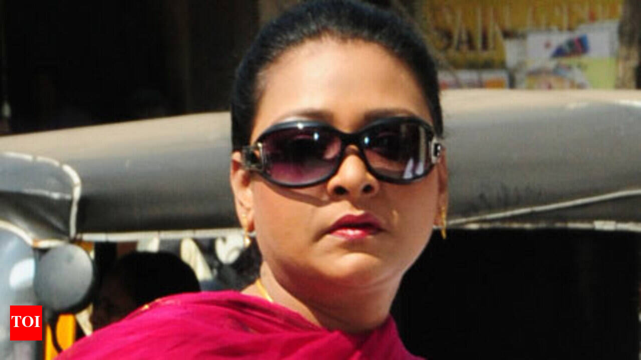 Shakeela forays into direction | Malayalam Movie News - Times of India