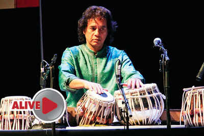 Zakir Hussain's performs at the second edition of Aadi Anant music ...