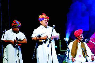 Rajasthani artist Kutle Khan performs at Jaipur Literature Festival