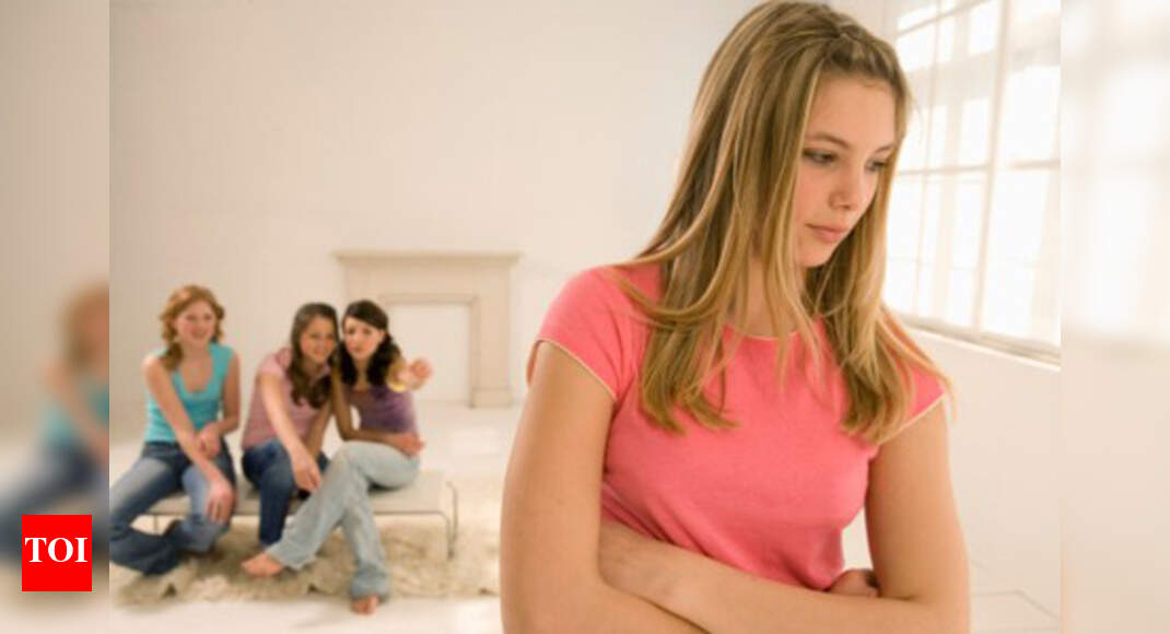 Signs that indicate you are the third wheel - Times of India