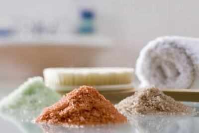 How to make your own bath salts