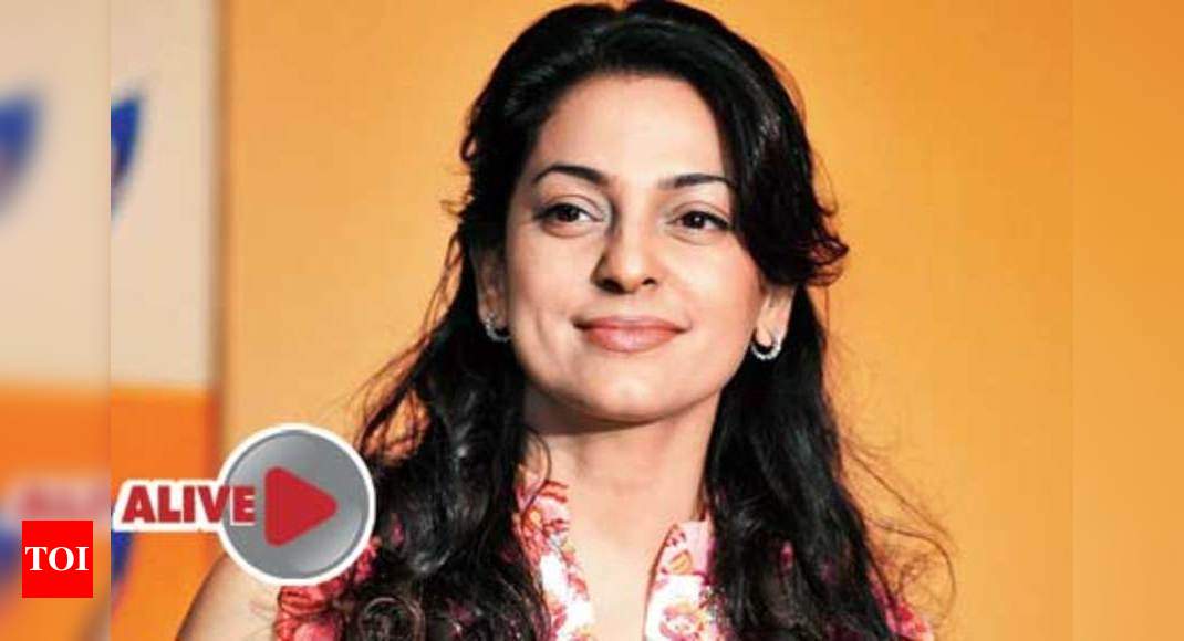 Watch Juhi Chawla talk about feeling insecure because of Madhuri Dixit ...