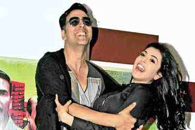 Akshay Kumar ready for a screen test for T'wood