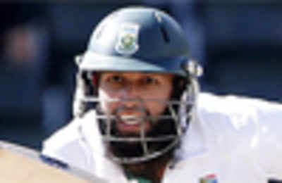 Hashim Amla takes over as number-one ranked Test batsman
