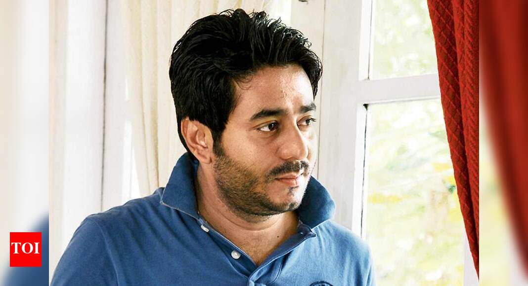 Raj happy to be back on TV | Bengali Movie News - Times of India