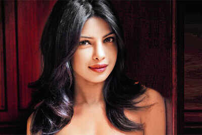 Priyanka Chopra checking out bungalows in Juhu