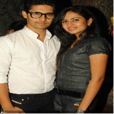 Ravi Dubey proposes to girlfriend Sargun Mehta