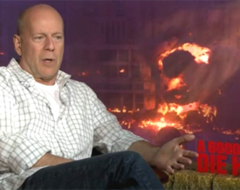
Action hero Bruce Willis urges gun control
