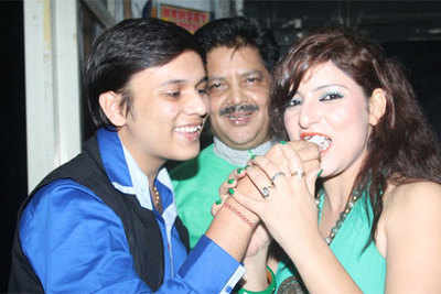 Udit Narayan at debutante Pranit Jaiswal's birthday bash in Patna
