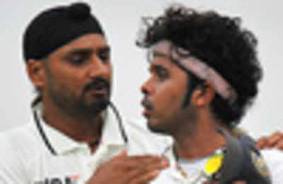 Harbhajan, Sreesanth might get Test recall for Australia series