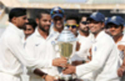 Rest retain Irani Cup after drawn game against Mumbai