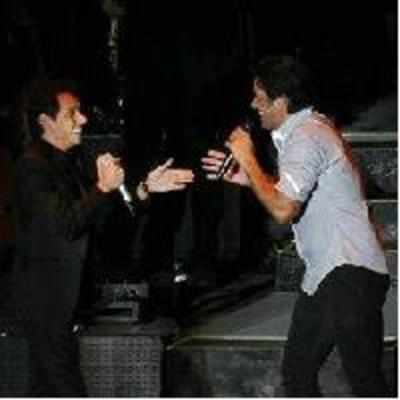Chayanne, Marc Anthony hold concert in Mexico