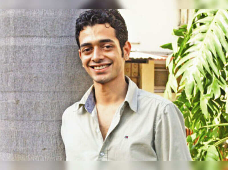 Dhruv Ganesh Dhruv Ganesh