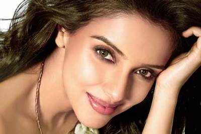 I want to work with younger actors of my generation: Asin