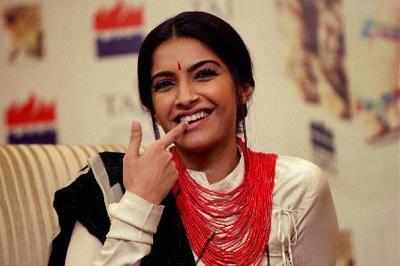 Want to play modern Indian girl: Sonam Kapoor