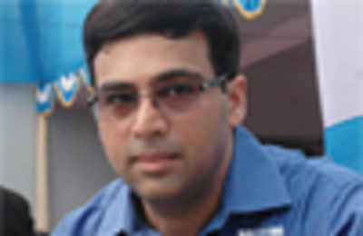 Viswanathan Anand shocked by Fabiano Caruana