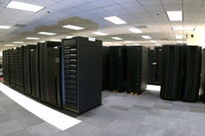 Worldwide server shipments declined 0.2% in Q4 2012