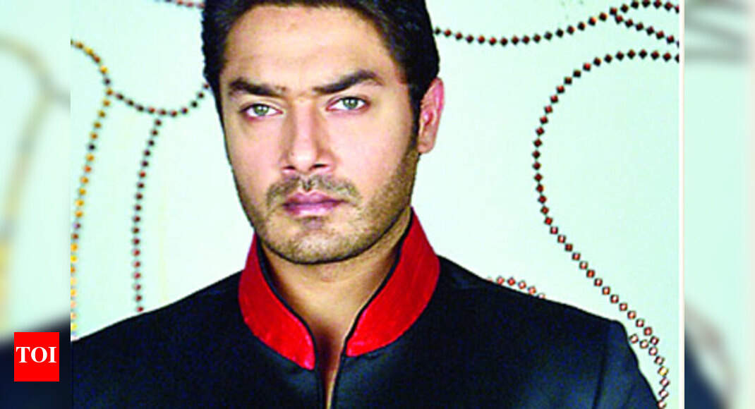 Avinesh to wreak havoc in RK and Madhu’s life Times of India