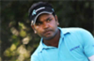 Siddikur leads, Anirban Lahiri lurks just one stroke behind in SAIL-SBI Open