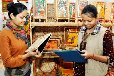 Surat's booming art and handicraft market