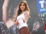 Sara Khan turns item girl